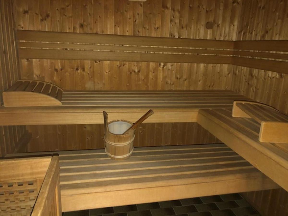 Pied-A-Terre In Crans-Montana, Pool And View - Swiss Alpsアパートメント エクステリア 写真